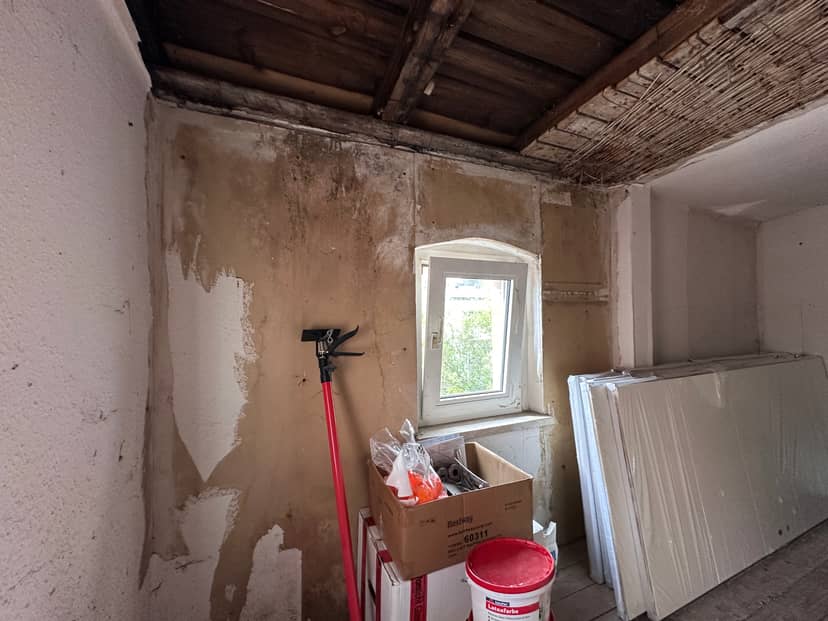 M15 DG Wohnung – Renovierungsphase