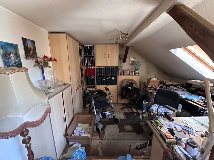 M15 DG Wohnung – Vorher