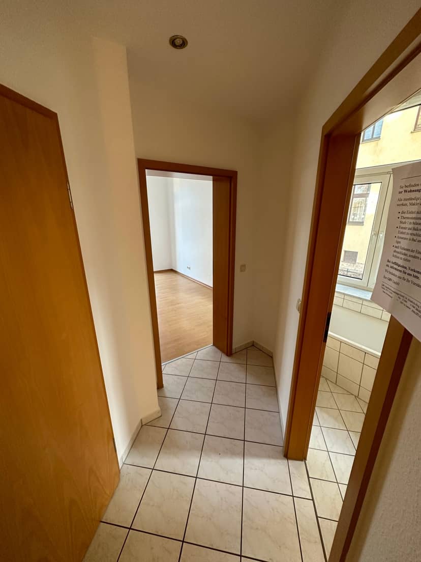 J6 - 2-Zimmer-Wohnung – Vorher