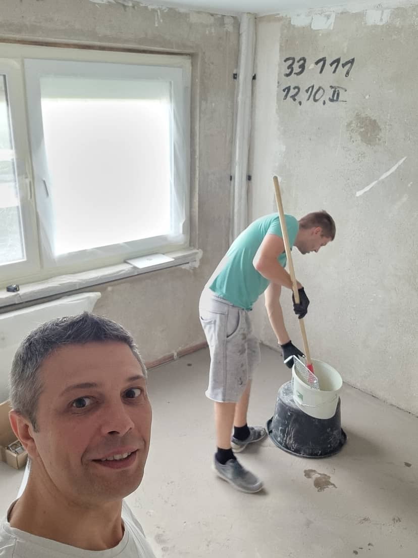S5 3 Zimmer Etagen Wohnung – Renovierungsphase