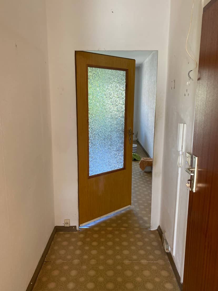 S5 3 Zimmer Etagen Wohnung – Vorher