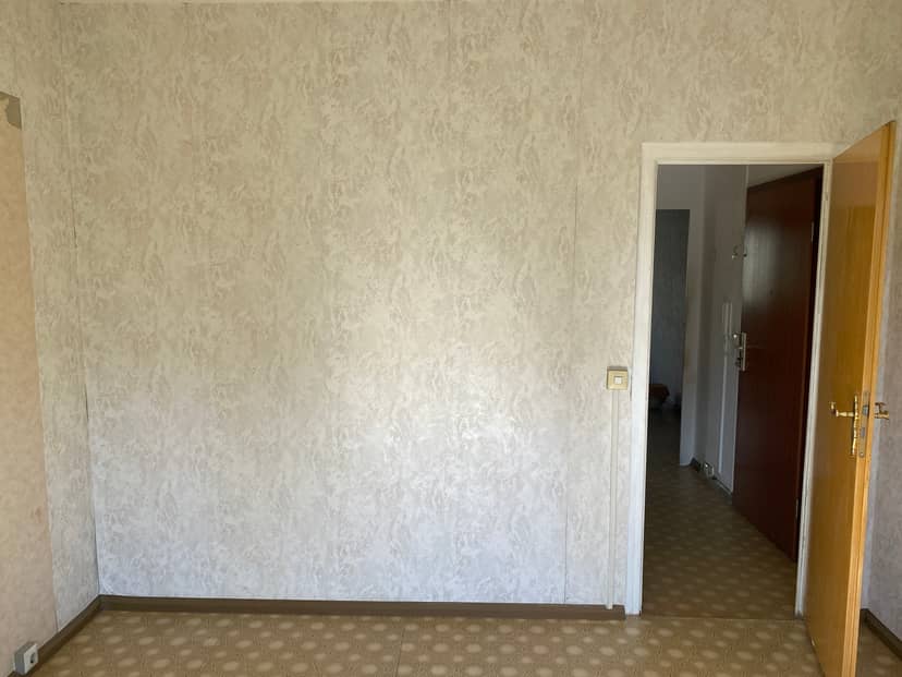 S5 3 Zimmer Etagen Wohnung – Vorher