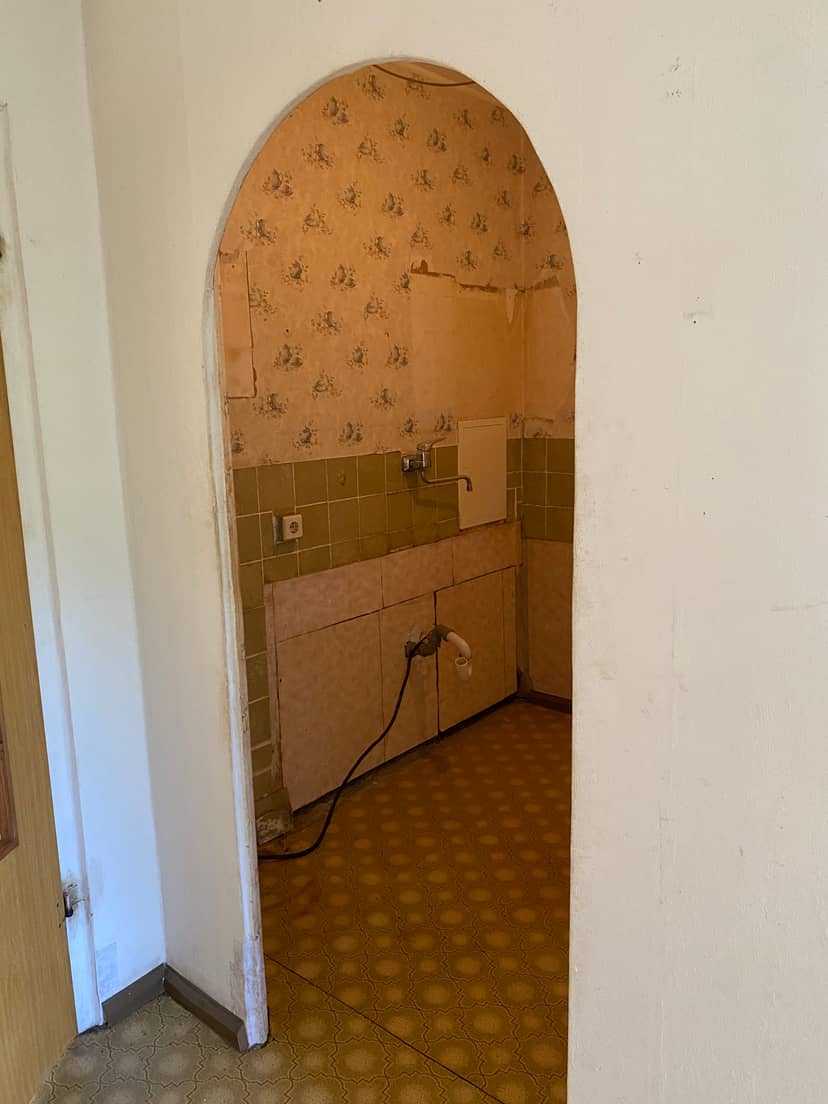 S5 3 Zimmer Etagen Wohnung – Vorher