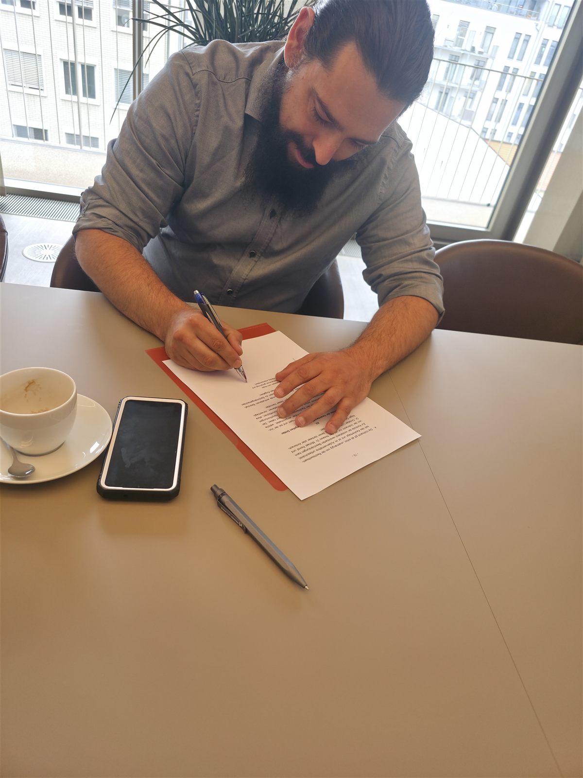 Benedikt H. – Unterschrift gesetzt.